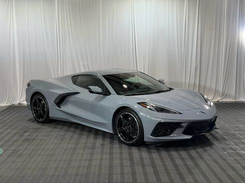 Used 2024 Chevrolet Corvette Stingray Preferred Cpe w/ 2LT RWD image 4
