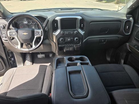 Used 2020 Chevrolet Silverado 1500 LT w/ Fleet Comfort Package AWD/4WD image 13
