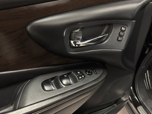 Used 2019 Nissan Murano Platinum image 13