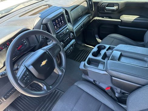 Used 2024 Chevrolet Silverado 2500 Custom w/ Custom Value Package AWD/4WD image 10