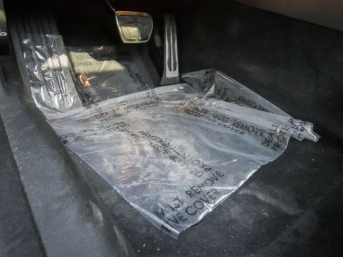 Used 2026 BMW 330i Sedan w/ M Sport Package RWD image 17