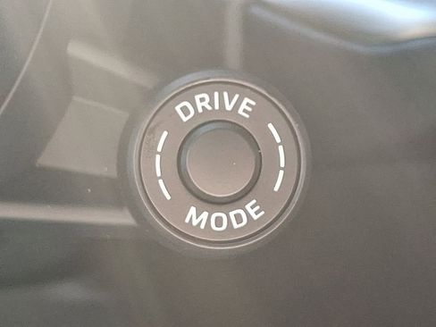 Used 2025 Porsche Cayenne E-Hybrid image 27