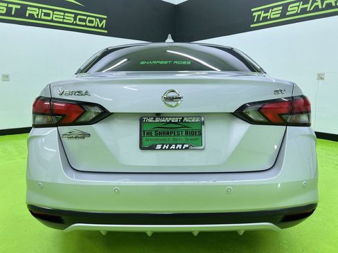 Used 2021 Nissan Versa SV FWD image 8