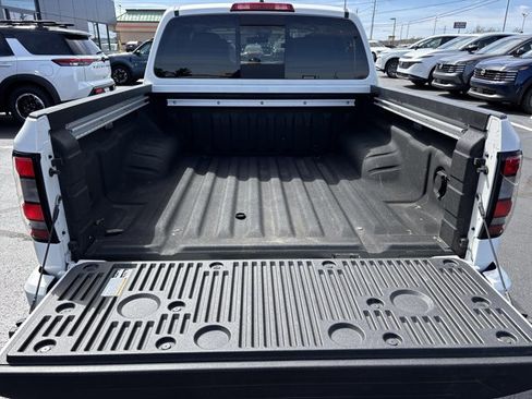 Certified 2024 Nissan Frontier SV w/ SV Convenience Package image 6