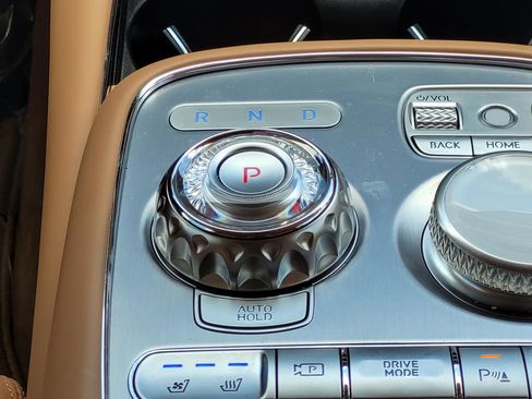 Used 2024 Genesis G90 3.5T image 22