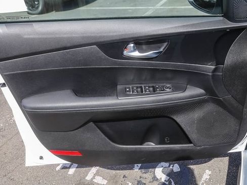 Certified 2023 Kia Forte GT-Line image 21