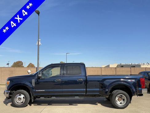 Certified 2022 Ford F350 XLT w/ XLT Value Package image 3