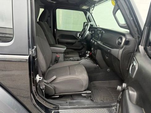 Used 2023 Jeep Wrangler Sport AWD/4WD image 15