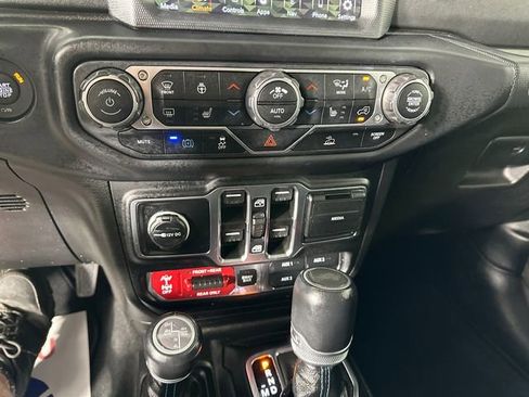 Used 2023 Jeep Wrangler Unlimited Rubicon 4xe w/ Steel Bumper Group image 30