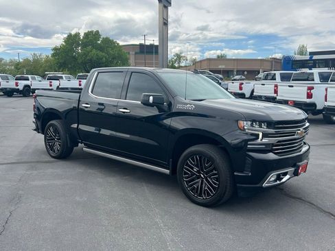 Used 2022 Chevrolet Silverado 1500 High Country w/ Technology Package AWD/4WD image 5