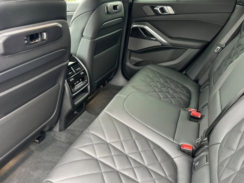 New 2026 BMW X6 M60i w/ Executive Package image 9