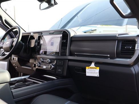 Used 2026 Ford F450 Platinum AWD/4WD image 34