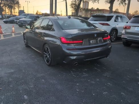 Used 2019 BMW 330i Sedan w/ M Sport Package image 4
