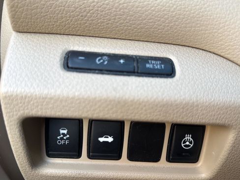 Used 2015 Nissan Altima 2.5 SL FWD image 11