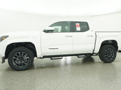 New 2026 Toyota Tacoma SR5 AWD/4WD image 42