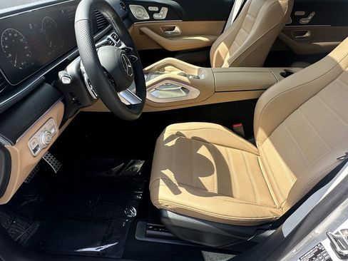 New 2026 Mercedes-Benz GLS 450 4MATIC image 10