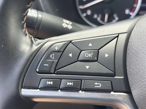 Used 2025 Nissan Sentra SR FWD image 22