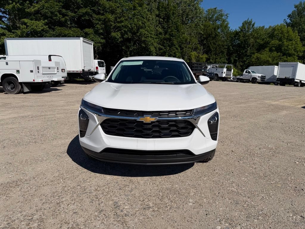 New 2026 Chevrolet Trax LS w/ LS Convenience Package FWD image 9