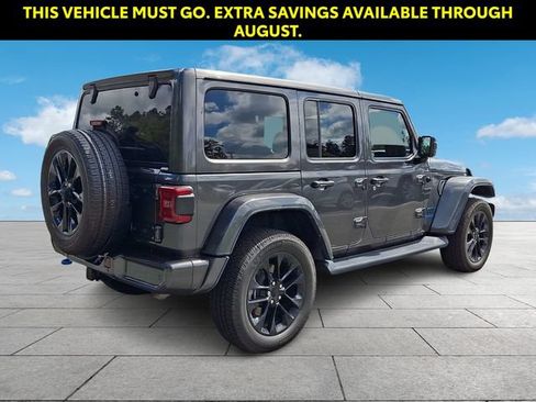 Used 2021 Jeep Wrangler Unlimited Sahara AWD/4WD image 8