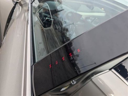 Certified 2023 Lincoln Nautilus AWD w/ Premium Package image 11