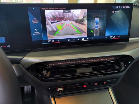 Used 2026 BMW 330i xDrive Sedan image 23