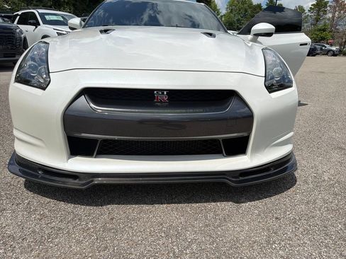 Used 2010 Nissan GT-R Premium AWD/4WD image 45