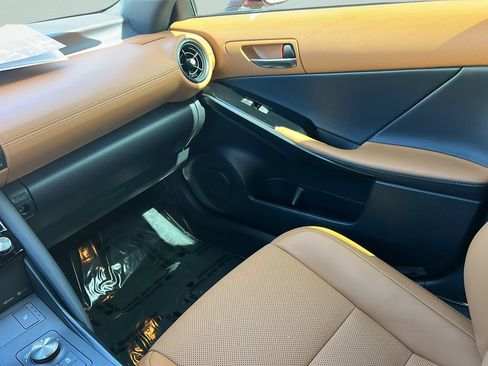 Used 2025 Lexus IS 350 F Sport RWD image 12