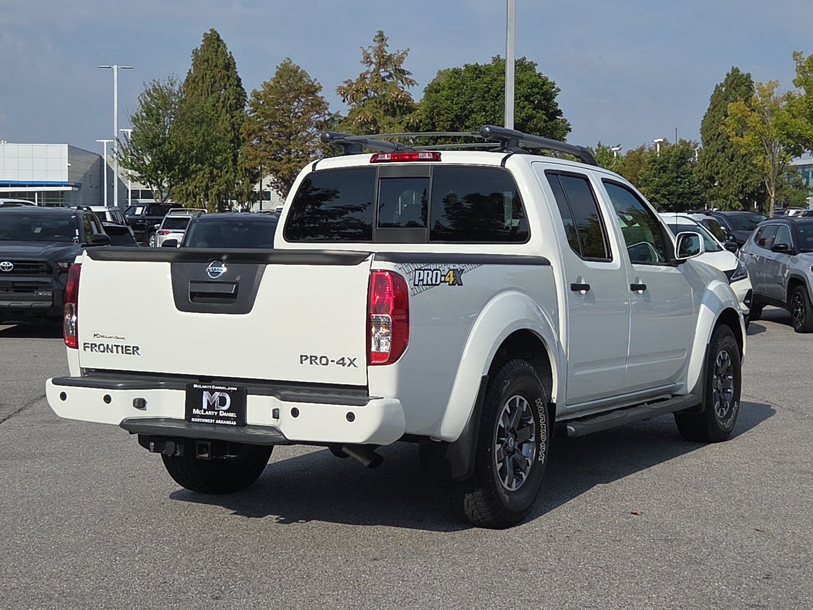 Used 2021 Nissan Frontier PRO-4X w/ Pro-4x Utility Package AWD/4WD image 5