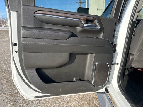 Used 2024 Chevrolet Silverado 2500 LT w/ Convenience Package image 38