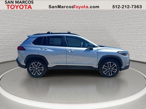 New 2026 Toyota Corolla Cross XLE image 4