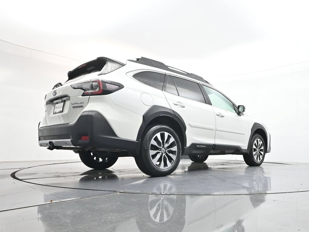 Used 2025 Subaru Outback Touring XT AWD/4WD image 41