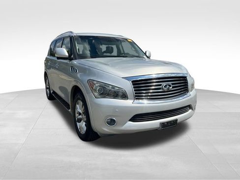 Used 2011 INFINITI QX56 4WD w/ Theater Pkg image 7