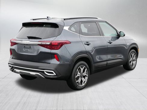 Used 2022 Kia Seltos EX image 7