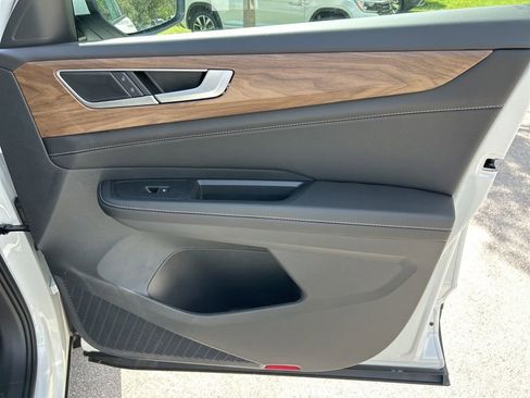 New 2026 Volkswagen Atlas SE image 36