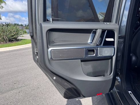 Used 2025 Mercedes-Benz G 550 image 39