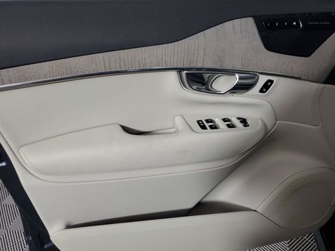 Certified 2024 Volvo XC90 T8 Plus w/ Protection Package AWD/4WD image 19