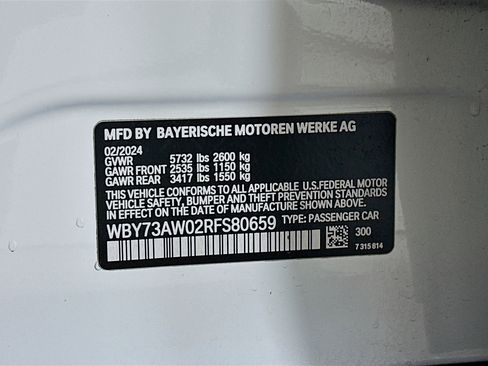 Used 2024 BMW i4 eDrive40 image 12