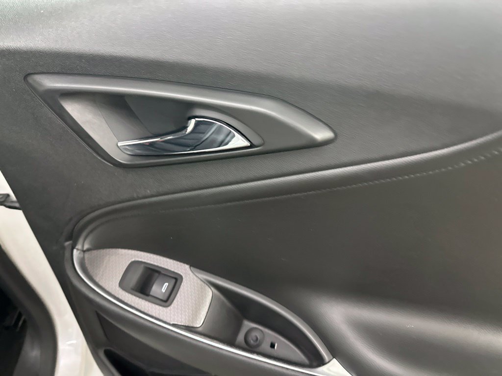 Used 2018 Chevrolet Malibu LT w/ Leather Package FWD image 23