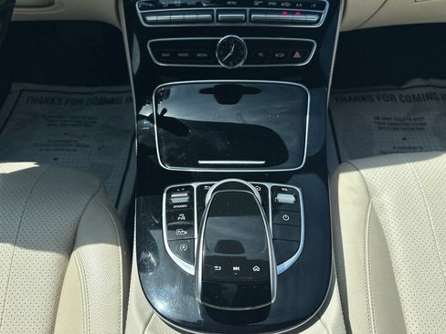 Used 2017 Mercedes-Benz E 300 4MATIC image 34