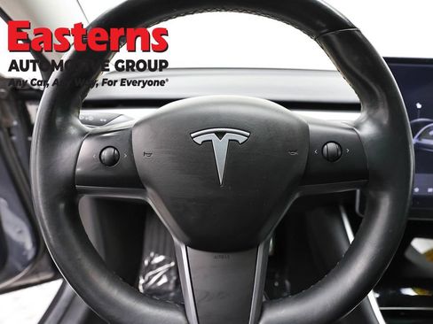 Used 2018 Tesla Model 3 Long Range image 10