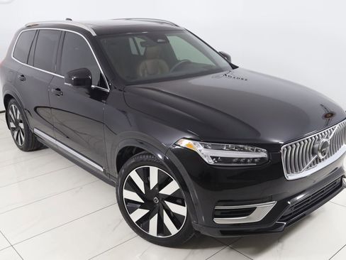 Used 2023 Volvo XC90 T8 Ultimate w/ Protection Package Premier image 21