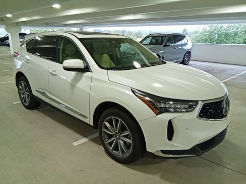 Used 2022 Acura RDX AWD w/ Technology Package image 3