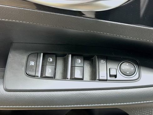 Used 2024 Kia Forte GT-Line w/ GT-Line Premium Package image 11