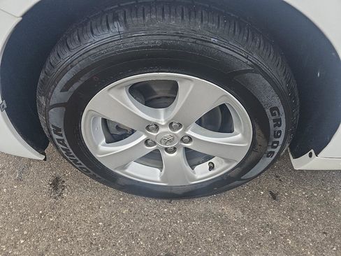 Used 2013 Toyota Sienna LE image 21