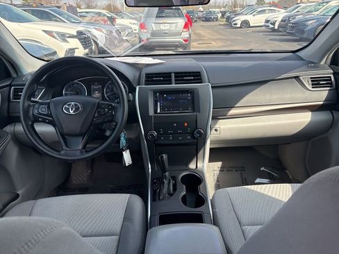 Used 2016 Toyota Camry LE image 13
