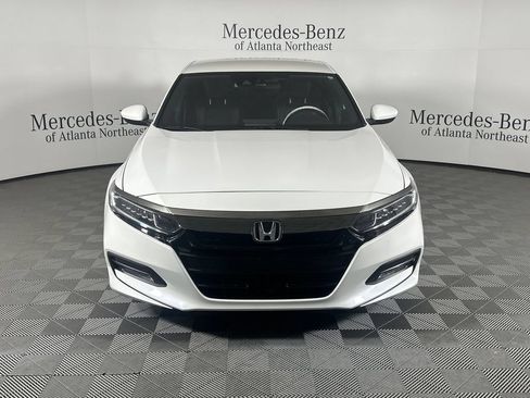 Used 2018 Honda Accord Sport image 2