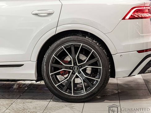 Used 2023 Audi SQ8 Premium Plus w/ Executive Package image 8