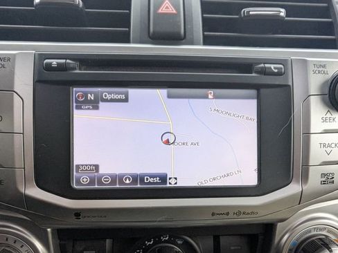 Used 2016 Toyota 4Runner SR5 image 24