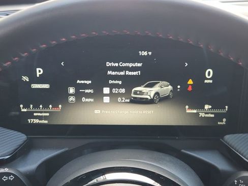 Used 2025 Nissan Kicks SR FWD image 11