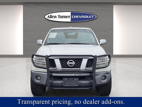 Used 2015 Nissan Frontier SL w/ Moonroof Package image 13